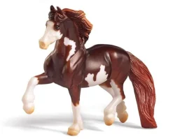 Breyer Red Stable Playset