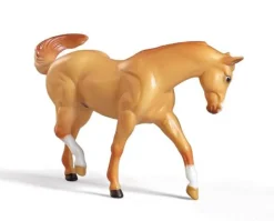 Breyer Red Stable Playset