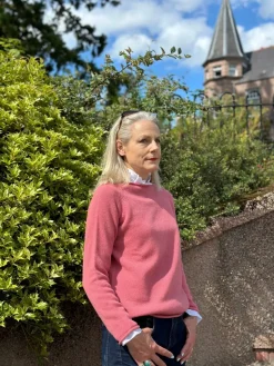 Harley of Scotland Women's Roll Edge Super Soft Knit Sweater